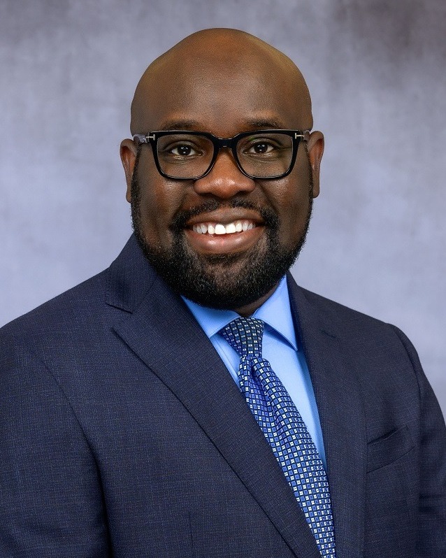 Ikemefuna Okwuwa headshot