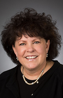 Rebecca Geist headshot